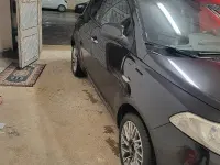 Usata Lancia Ypsilon 95 CV (69 kW) 2011 Nero Utilitaria