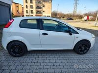 Usata Fiat Punto 78 CV (57 kW) 2009 Bianco Utilitaria