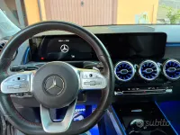 Usata Mercedes GLB200 163 CV (119 kW) 2023 Grigio SUV