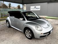 Usata VW New Beetle 106 CV (77 kW) 2007 Grigio Utilitaria