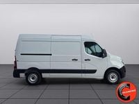 Usata Renault Master 135 CV (99 kW) 2022 Bianco pastello Monovolume