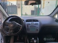 Occasion Seat Altea 102 ch (75 kW) 2006 Gris Monospace