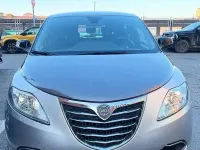 Usata Lancia Ypsilon Silver 69 CV (50 kW) 2015 Grigio Utilitaria