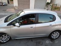 Usata Peugeot 208 82 CV (60 kW) 2017 Grigio Utilitaria