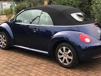 Usata VW New Beetle 105 CV (77 kW) 2007 Blu Utilitaria