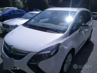Usata Opel Zafira Tourer 150 CV (110 kW) 2013 Bianco Monovolume
