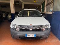 Usata Dacia Duster Lauréate 105 CV (77 kW) 2014 Bianco SUV