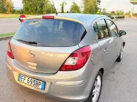 Usata Opel Corsa Cosmo 65 CV (47 kW) 2010 Grigio Utilitaria