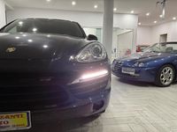 Usata Porsche Cayenne Platinum Edition 245 CV (180 kW) 2014 Nero SUV