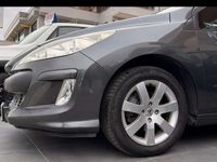 Usata Peugeot 308 Premium 92 CV (67 kW) 2009 Verde Berlina