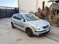 Usata VW Polo Trendline 75 CV (55 kW) 2003 Argento Berlina