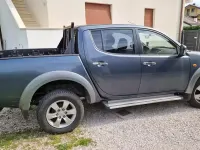 Usata Mitsubishi L200 115 CV (84 kW) 2006 Grigio Pick-up