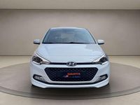 Usata Hyundai i20 84 CV (61 kW) 2017 Bianco Berlina