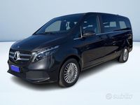 Usata Mercedes V250 Avantgarde 190 CV (139 kW) 2024 Grigio scuro metallizzato Monovolume