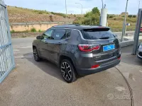 Usata Jeep Compass Limited 140 CV (102 kW) 2018 Grigio SUV