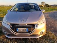 Usata Peugeot 208 Allure 114 CV (83 kW) 2012 Utilitaria