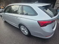 Usata Skoda Octavia G-TEC Executive 131 CV (96 kW) 2021 Argento Station wagon