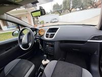 Usata Peugeot 207 88 CV (64 kW) 2008 Nero Utilitaria