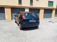 Usata Ford Fiesta 68 CV (50 kW) 2005 Blu Utilitaria