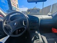 Usata BMW 318 Efficient Dynamics 116 CV (85 kW) 1998 Grigio Berlina