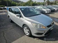 Usata Ford Focus 109 CV (80 kW) 2010 Grigio Berlina