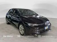 Usata VW Golf VIII Style 150 CV (110 kW) 2025 Grenadill black metallizzato Berlina