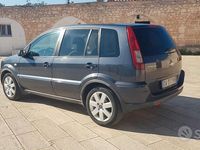 Usata Ford Fusion 67 CV (49 kW) 2007 Grigio Berlina