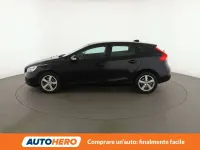 Second-hand Volvo V40 Kinetic 122 CP (89 kW) 2018 Negru Break