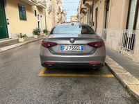 Usata Alfa Romeo Giulia Super 180 CV (132 kW) 2016 Grigio Berlina