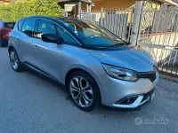 Usata Renault Scénic IV 110 CV (80 kW) 2019 Grigio Monovolume