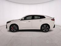 Gebraucht BMW iX2 M Sport 150 kW (204 PS) 2025 Weiß SUV