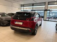 Usata Peugeot 3008 Allure 131 CV (96 kW) 2020 Rosso SUV