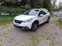 Usata Peugeot 2008 Allure 99 CV (72 kW) 2017 Bianco SUV