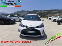 Usado Toyota Yaris Lounge 69 CV (50 kW) 2015 Blanco Berlina
