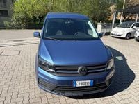 Usata VW Caddy 102 CV (75 kW) 2017 Blu Monovolume