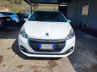 Usata Peugeot 208 Allure 81 CV (59 kW) 2016 Bianco Utilitaria