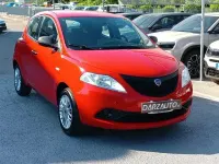 Usata Lancia Ypsilon 69 CV (50 kW) 2019 Rosso pastello