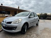 Usata Renault Clio III 85 CV (62 kW) 2008 Grigio Berlina