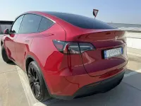 Usata Tesla Model Y RWD 219 kW (299 CV) 2023 Rosso SUV