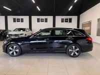 Usata Mercedes C220 200 CV (147 kW) 2023 Nero Station wagon