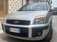 Usata Ford Fusion 68 CV (50 kW) 2009 Utilitaria
