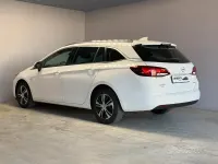 Käytetty Opel Astra Innovation 106 HP (77 kW) 2017 Valkoinen Farmari