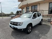Usata Dacia Duster Lauréate 110 CV (80 kW) 2015 Bianco SUV