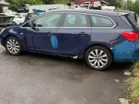 Usata Opel Astra 125 CV (91 kW) 2011 Blu Station wagon