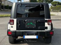 Usata Jeep Wrangler Sahara 177 CV (130 kW) 2010 Bianco SUV