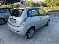 Usata Lancia Ypsilon Platinum 69 CV (50 kW) 2011 Grigio Utilitaria