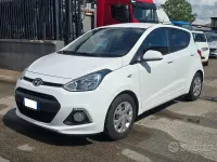 Usata Hyundai i10 67 CV (49 kW) 2015 Bianco Utilitaria