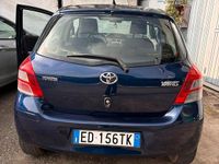 Usata Toyota Yaris 2011 Blu Utilitaria