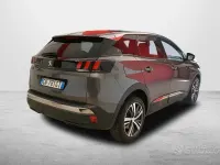 Usata Peugeot 3008 Allure 131 CV (96 kW) 2023 Grigio SUV