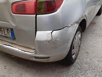 Usata Mazda 2 75 CV (55 kW) 2004 Grigio Berlina